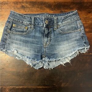 American Eagle Outfitters, Dark Wash, Cutoff Shorts in Size 00